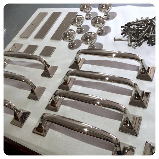 polished nickel winthrop pulls & cyma cabinet knobs