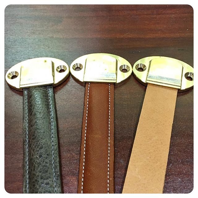 Medford strap pull leather options | wilmetteleather.com