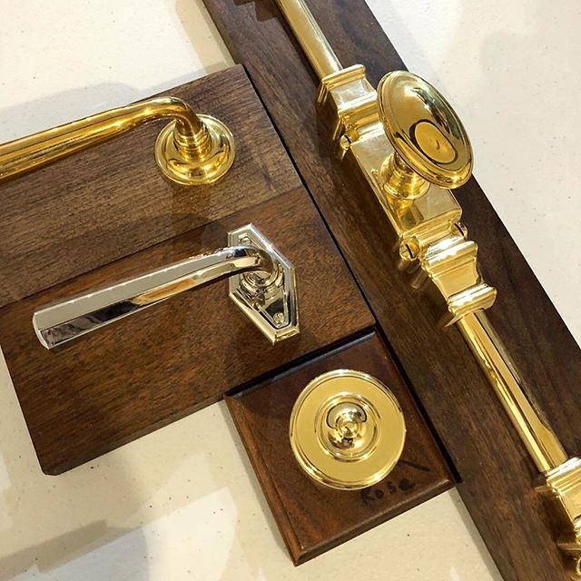 hardware selection for a vintage apartment renovation in